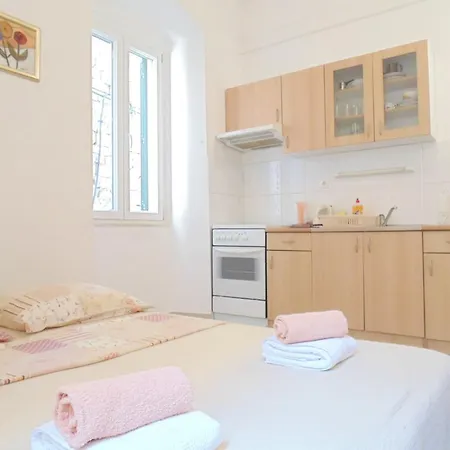 Vendégház And Djanovic Split