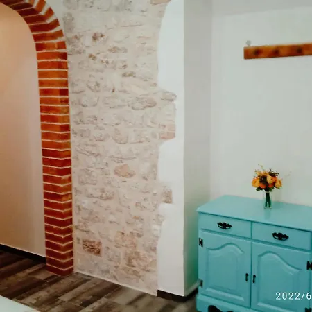 And Djanovic Vendégház Split