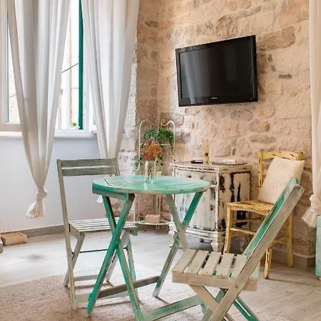 And Djanovic Vendégház Split