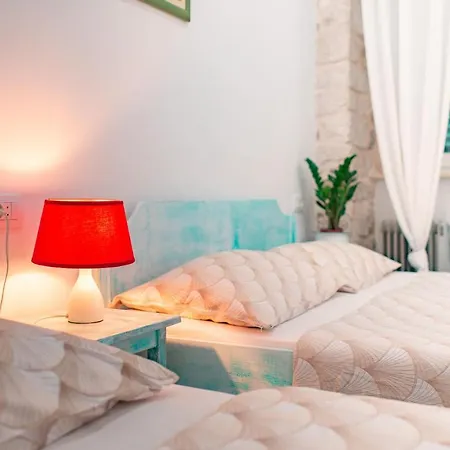 Vendégház And Djanovic Split