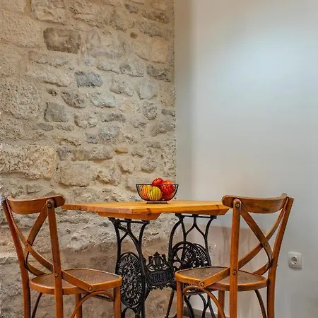 Vendégház And Djanovic