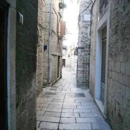 And Djanovic Casa de hóspedes