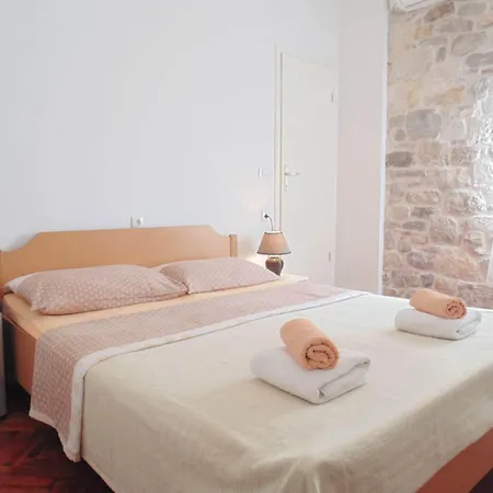 Vendégház And Djanovic 3*