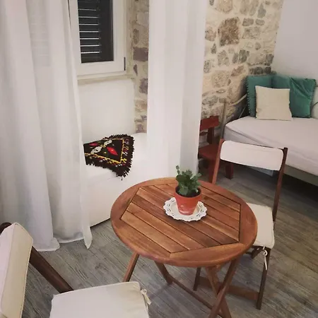 And Djanovic Casa de hóspedes