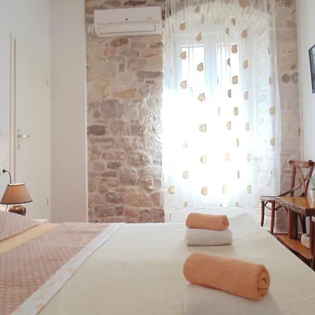 Vendégház And Djanovic