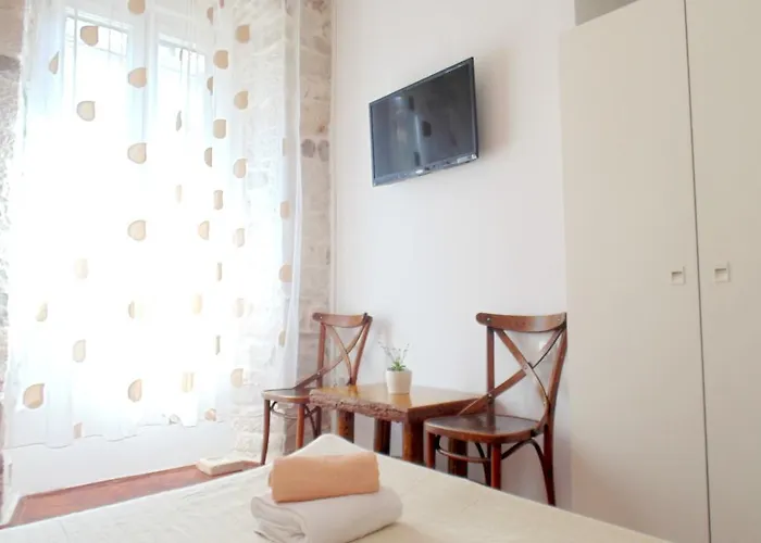 Rooms&apartments Djanovic 3*